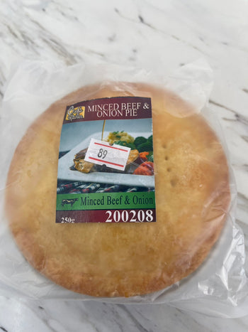 Mince beef and onion pie